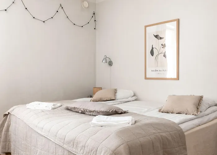 2ndhomes Compact By The Esplanade Park