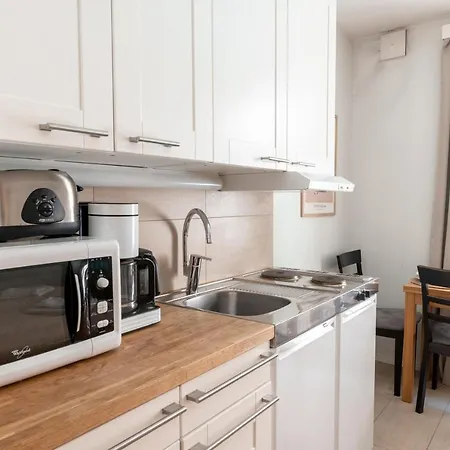 2ndhomes Compact By The Esplanade Park Хельсинки